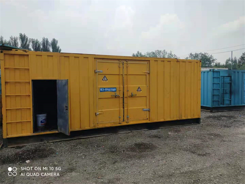 大通200KW柴油发电机组需要配备什么型号的电缆线？