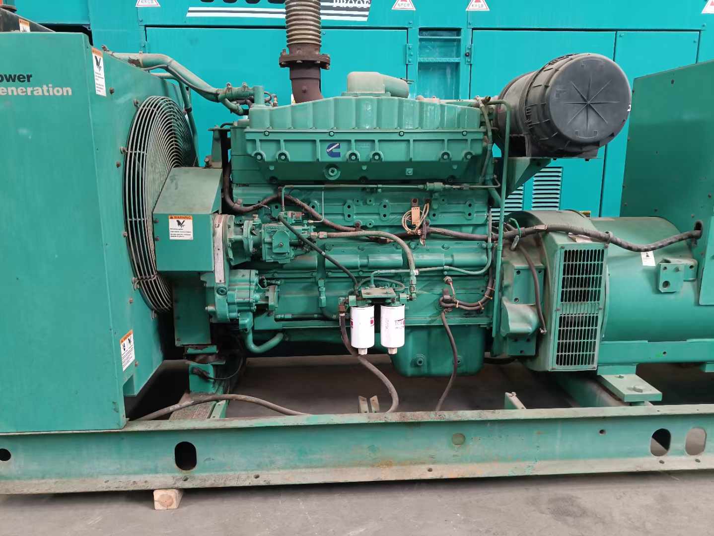 大通过载会对 600kW 柴油发电机组造成哪些损害？