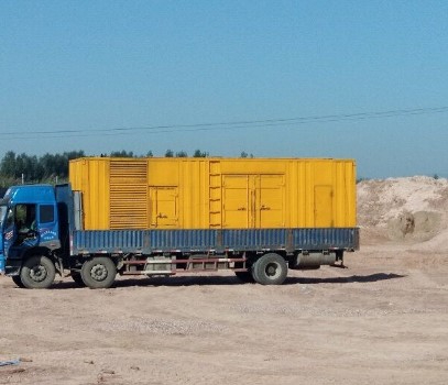 大通发电机出租如何判断柴油发电机冷却液是否需要更换？