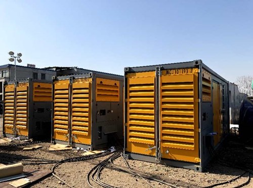 大通防冻液的气味异常可能是由哪些原因导致的？