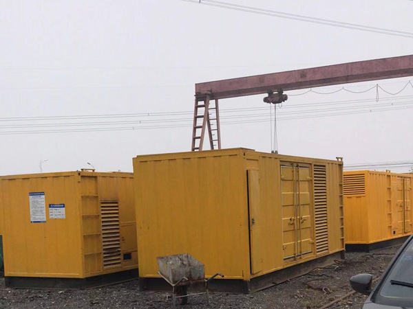 大通100kw柴油发电机组每小时油耗？